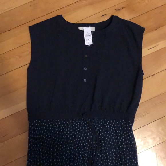 Mid length pleated navy dress - Picture 1 of 2